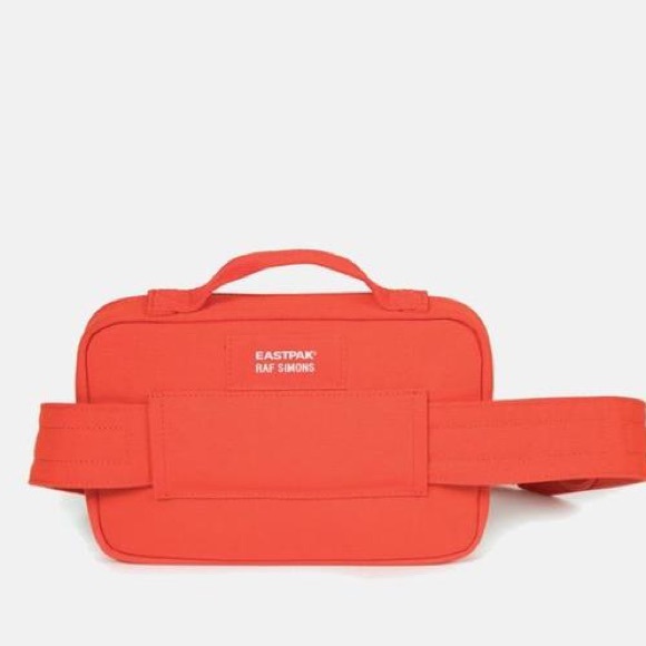 EASTPAK x Raf Simons Waistband Loop Hip Bag in orange - Picture 7 of 13